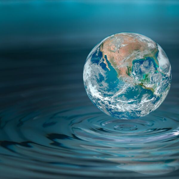 Erde als Wassertropfen